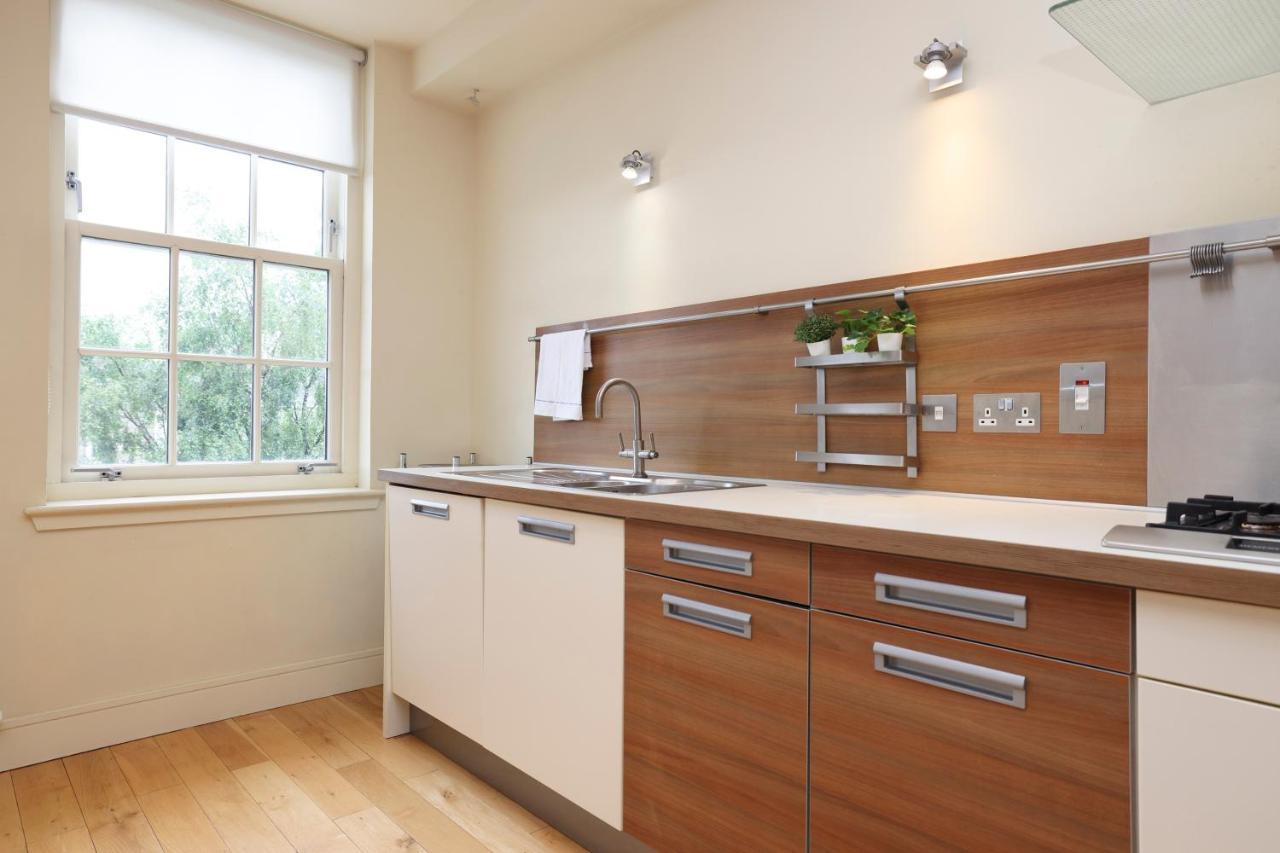 Joivy Spacious 2 Bed,2 Bath Flat, Free Parking And Rooftop Terrace EDI Exterior foto