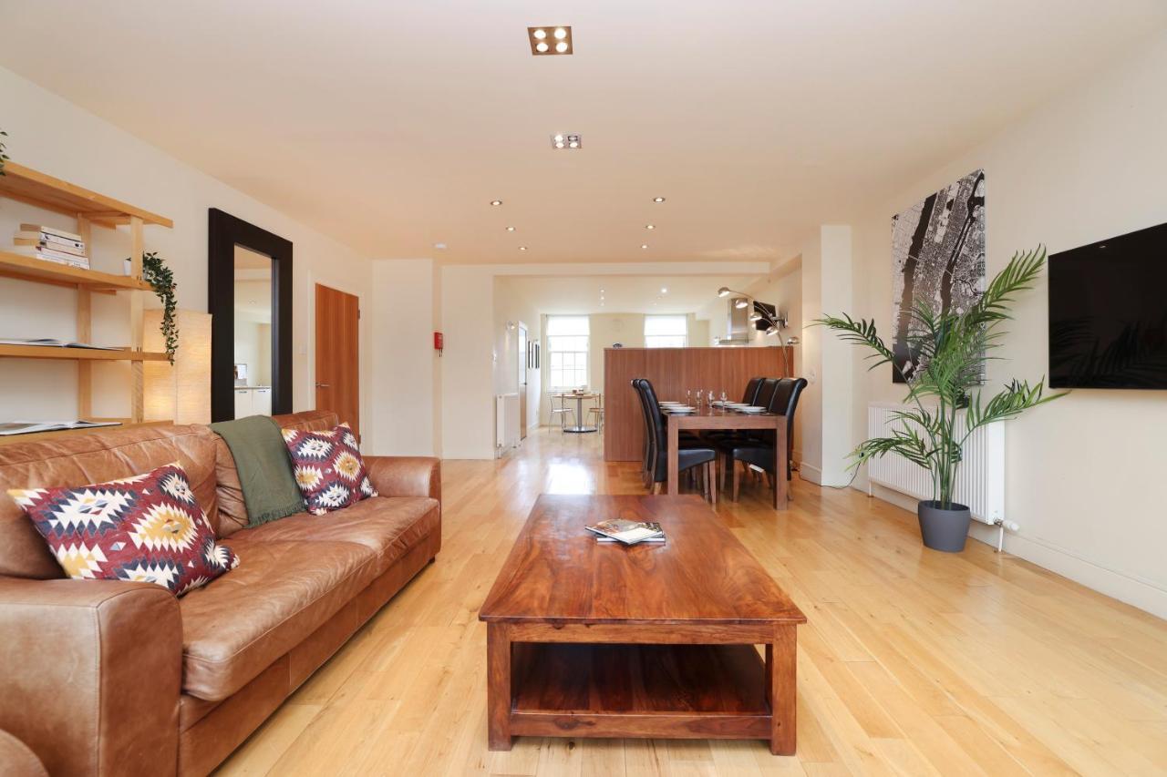 Joivy Spacious 2 Bed,2 Bath Flat, Free Parking And Rooftop Terrace EDI Exterior foto
