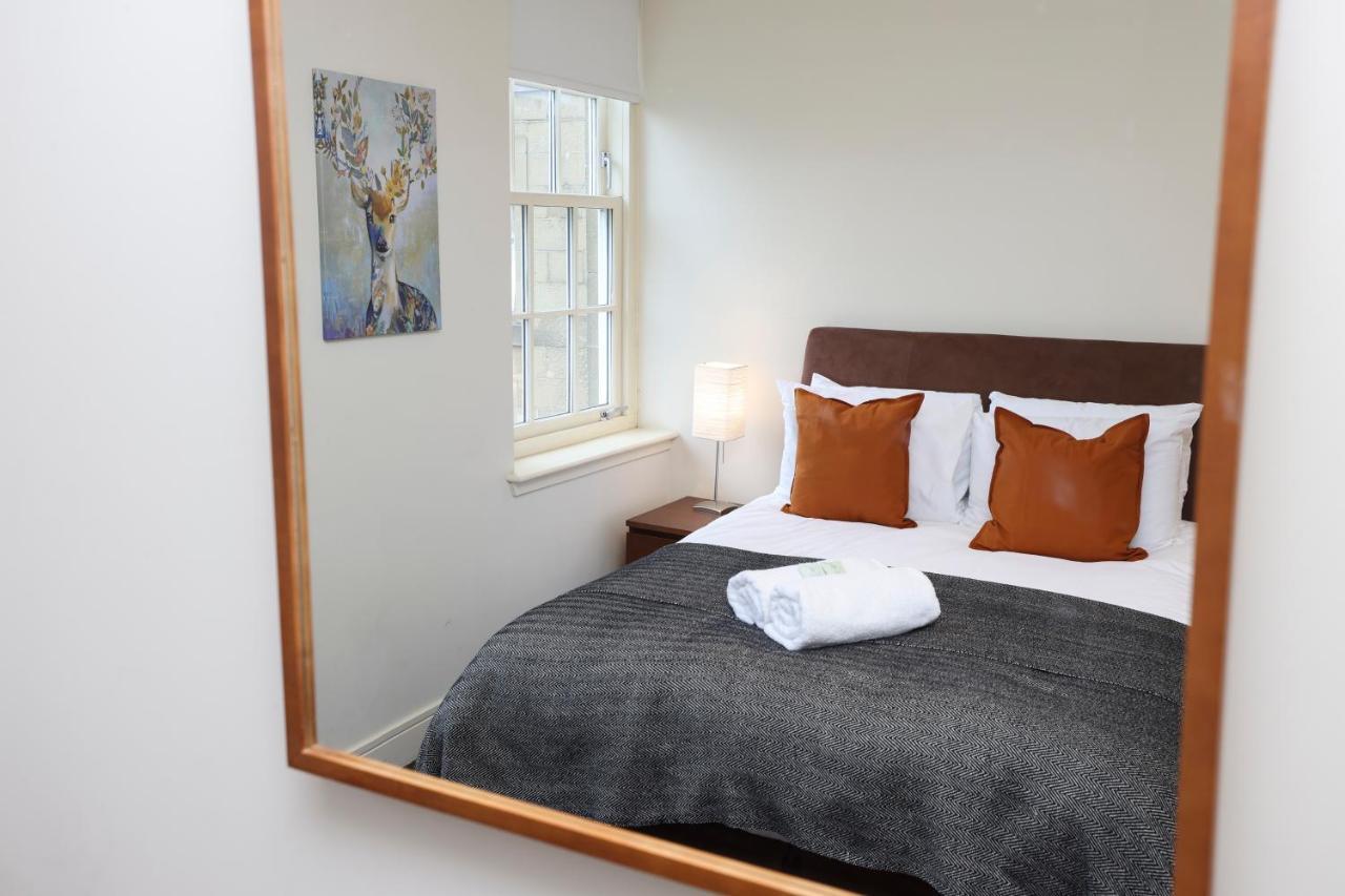 Joivy Spacious 2 Bed,2 Bath Flat, Free Parking And Rooftop Terrace EDI Exterior foto