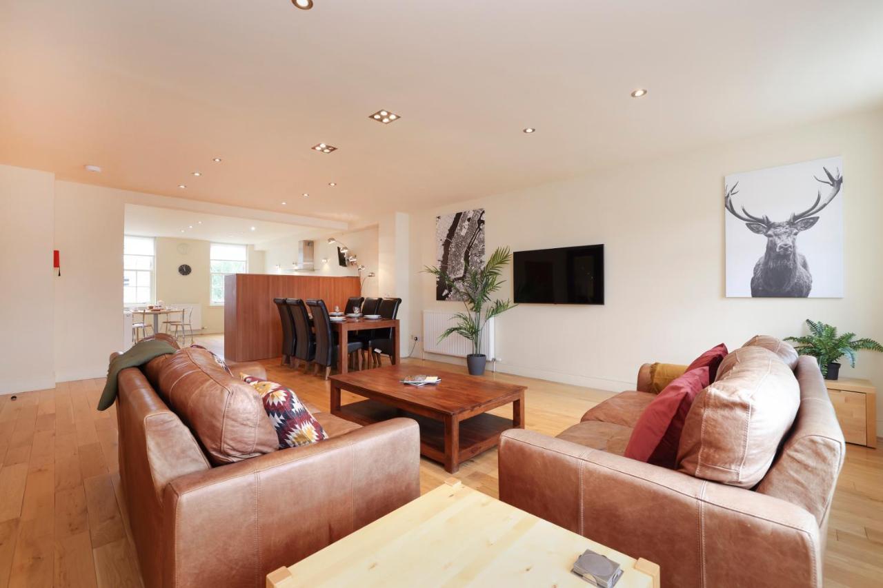 Joivy Spacious 2 Bed,2 Bath Flat, Free Parking And Rooftop Terrace EDI Exterior foto